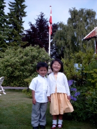 Yanmei and Daji in the garden - June, 2003