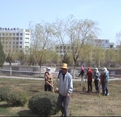 Working in the Peoples Cultural Square (2)