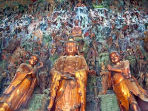 Sculptue with ca. 150 Buddha's